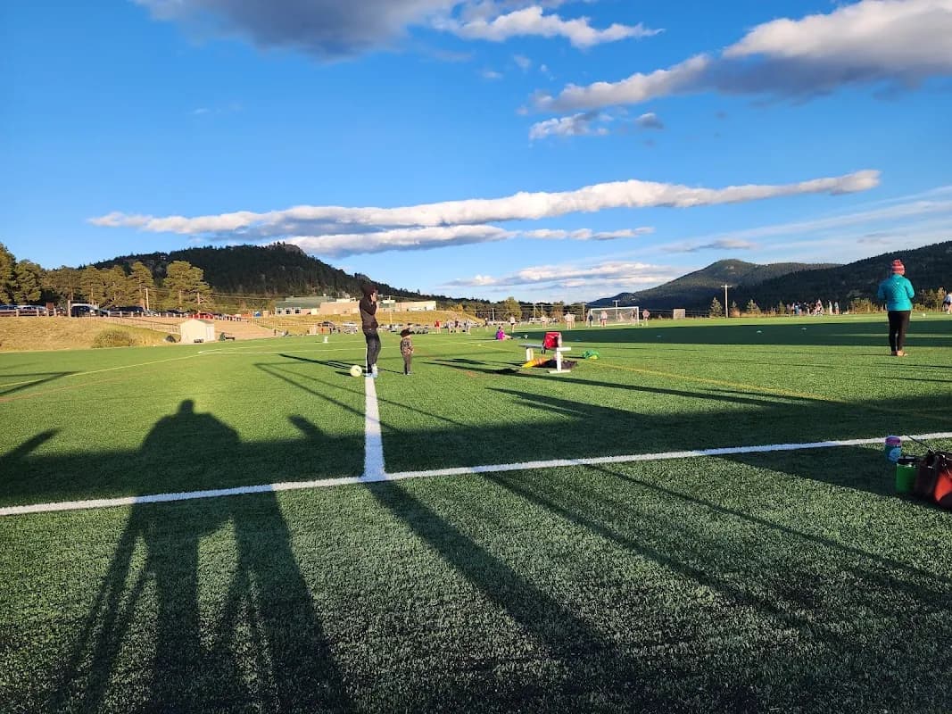 Marshdale Park - Outdoor Courts