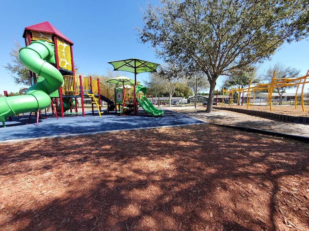 Harris M. Saxon Community Center Pickleball Courts