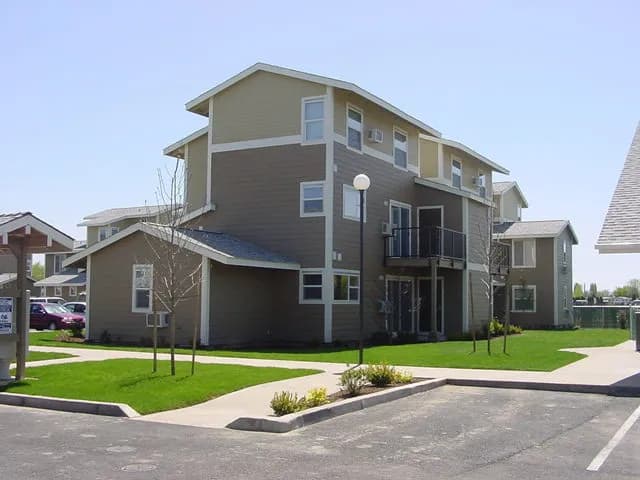 Crest Street Park