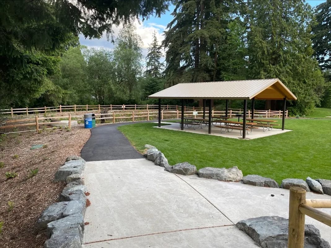 South Lynnwood Park Pickleball and Tennis Courts