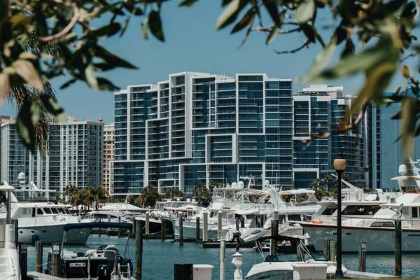 Pickleball courts in Sarasota, FL