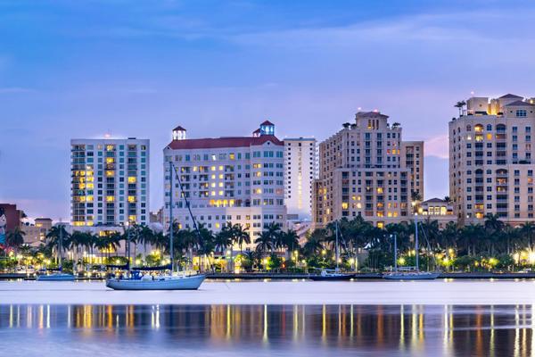 Padel courts in West Palm Beach, FL