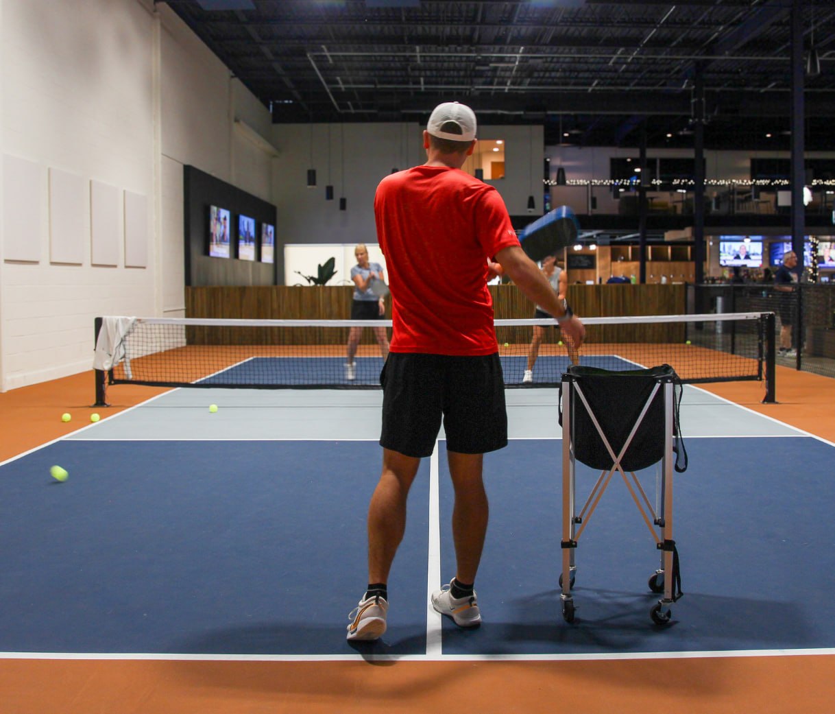 Pickleball courts at Paddle & Par in Beverly Hills, MI